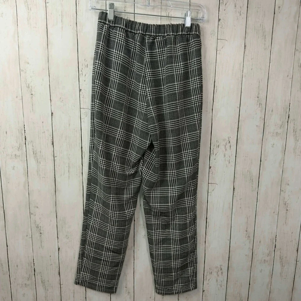 H&M Divided Women's Black‎ White Plaid Check Tapered Ankle Pants Size 2